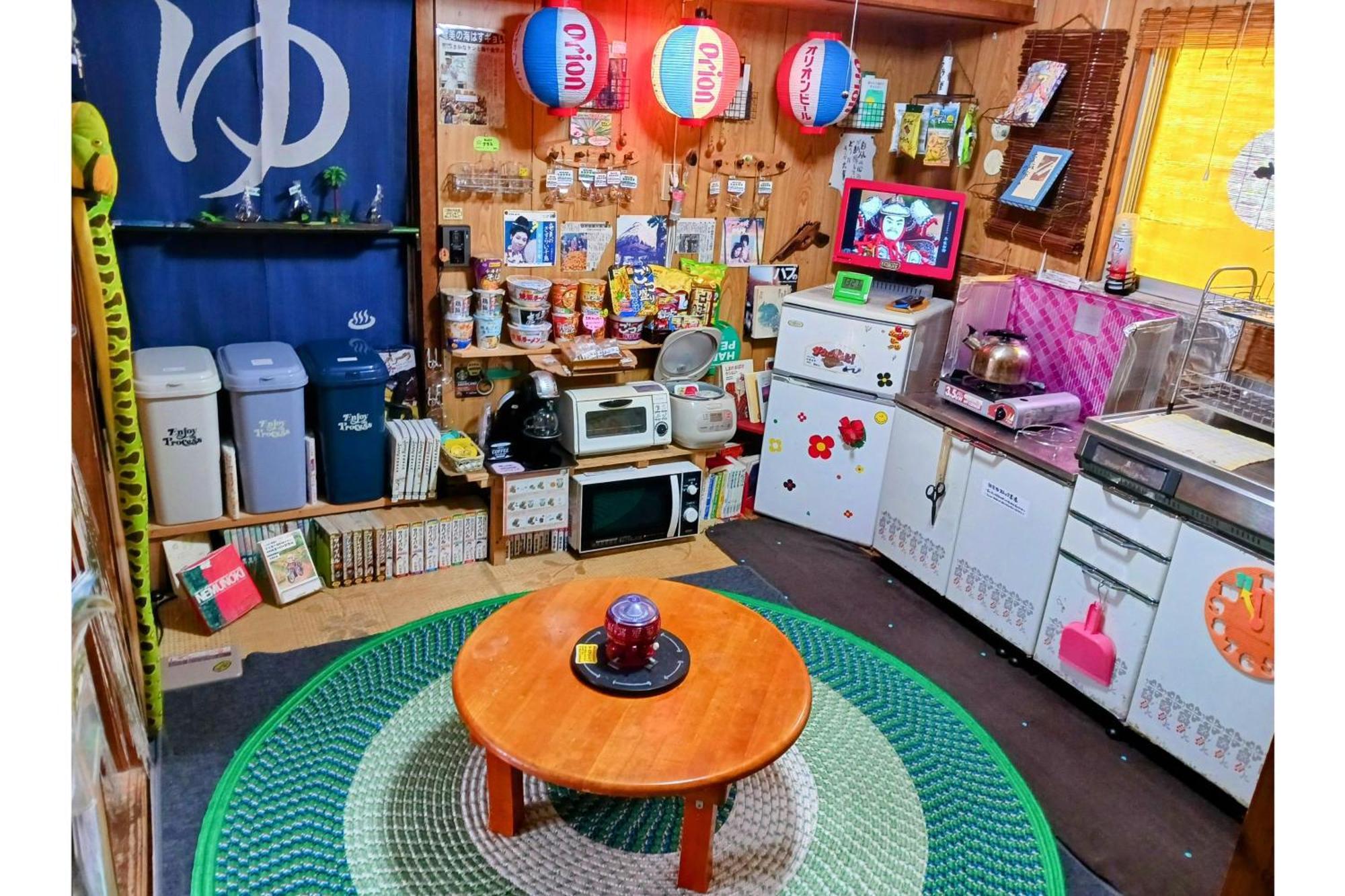 Amami Guest House Showa-So Setouchi  Exteriör bild
